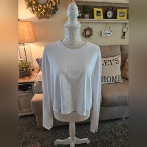 Frame Crop Bell Sleeve Top Tee
